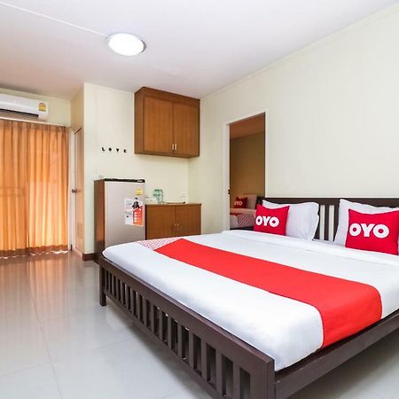 Hotel Oyo 237 Thitikorn Grandview à Ban Pak Khlong Si Extérieur photo