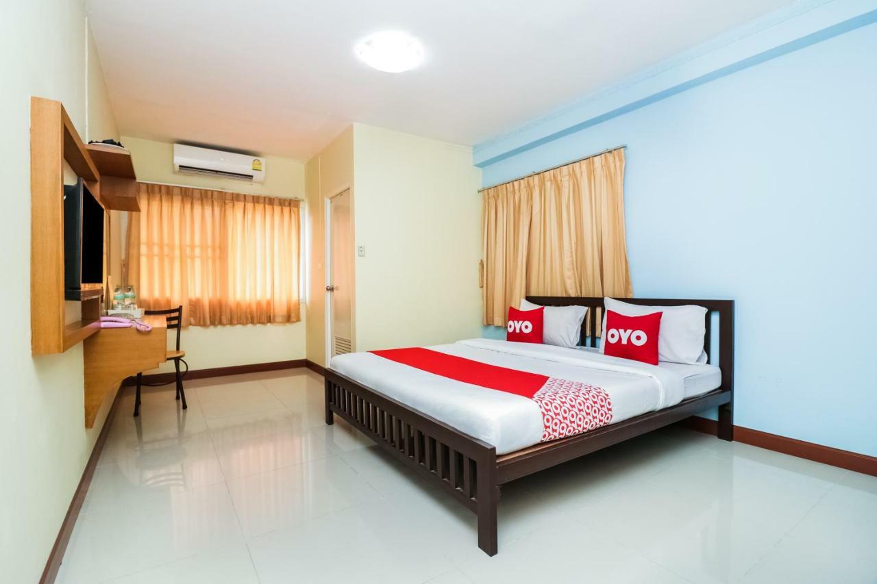 Hotel Oyo 237 Thitikorn Grandview à Ban Pak Khlong Si Extérieur photo