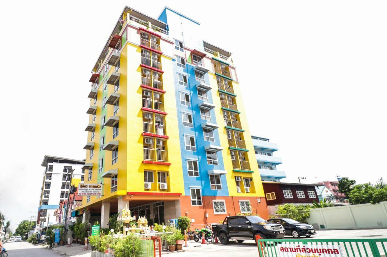 Hotel Oyo 237 Thitikorn Grandview à Ban Pak Khlong Si Extérieur photo